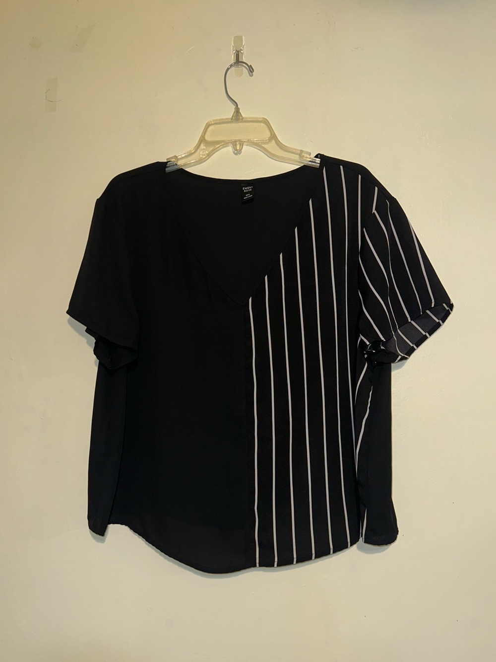 Black V-Neck Short Sleeve Top with Pinstripe Panel